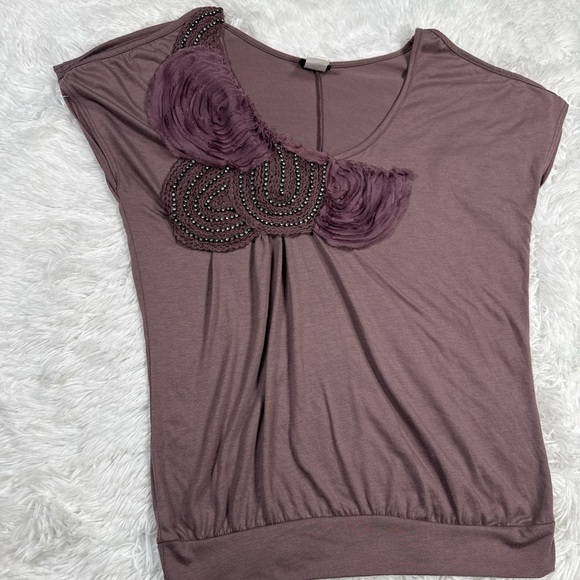 Daytrip Mauve Embellished Blouse - Picture 3 of 5